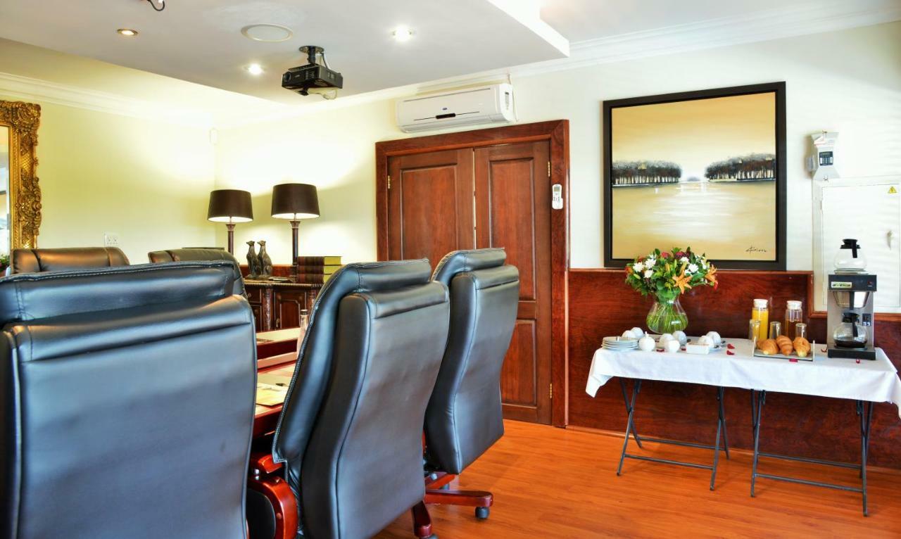 Stirling Manor Boutique Guest House Hartbeespoort Exterior foto